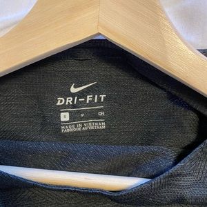 Nike crop dri fit tee